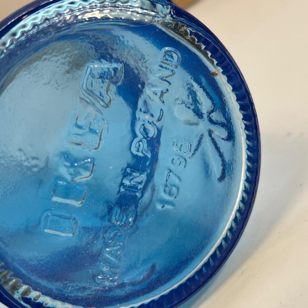 "Vintage Blue Glass Vase Flower Design Made in Poland Collectible Decorative - Picture 3 of 3
